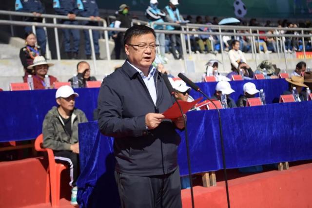 维拉守门员比佐：看到球迷十分高兴；会与大马丁争夺首发位置